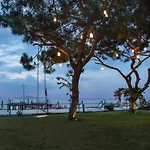 Dosinia Luxury Hotell