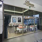 Отель Dosinia Luxury