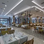 Dosinia Luxury Hotell