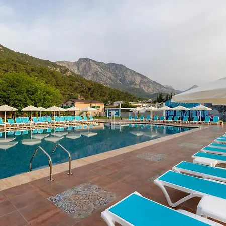 Dosinia Luxury Hotel