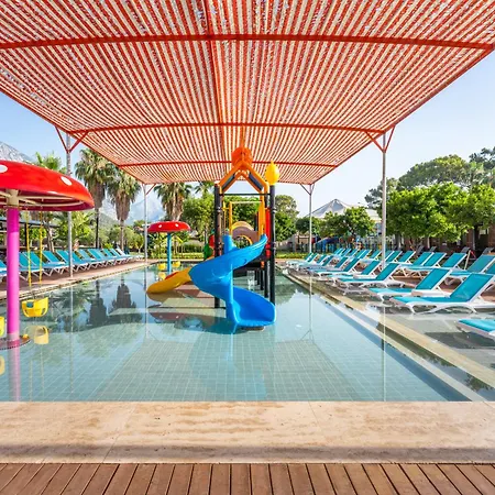 Dosinia Luxury Hotell 5*